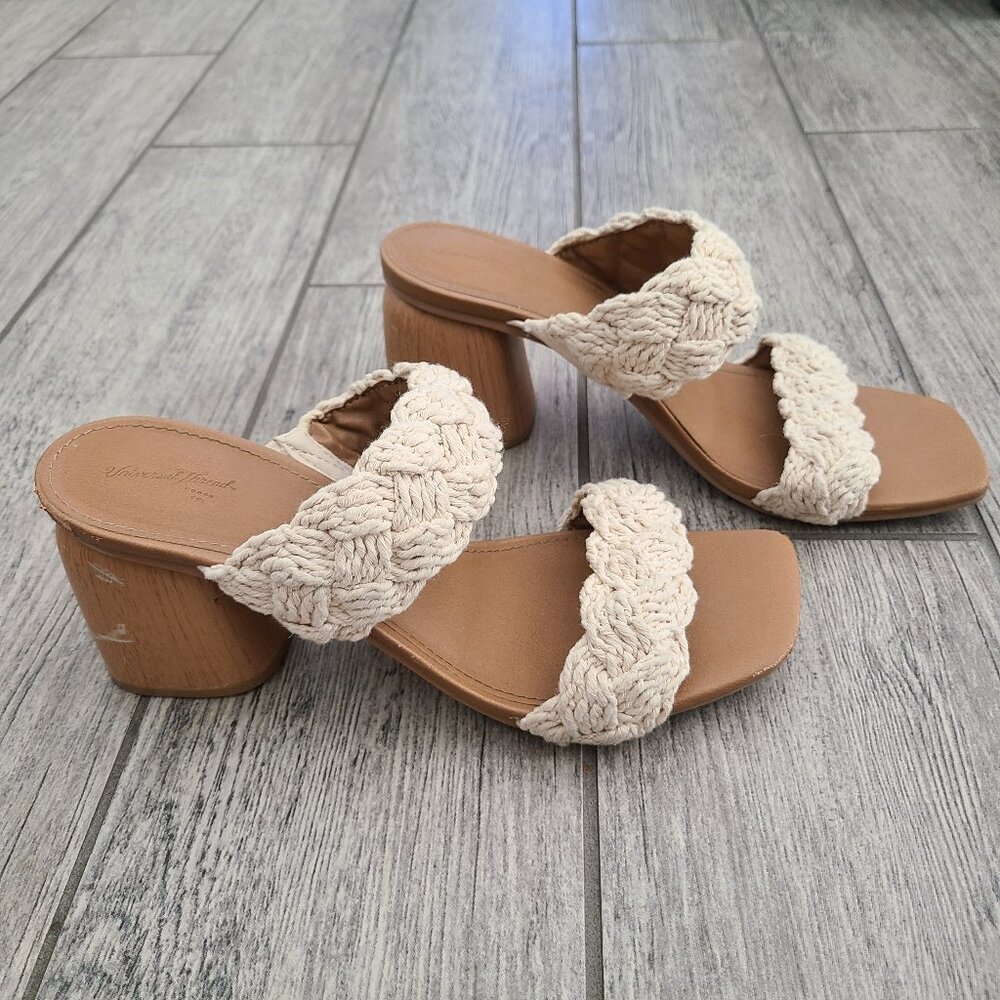 Universal Thread Women's Sandals Braided Block Heel Slip-On Natural Cream size 9